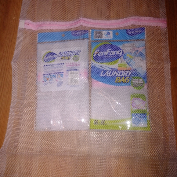 Laundry Wash Bags with a Tough Dense Hybrid Net Mesh and Protected Zipper New - Picture 3 of 4